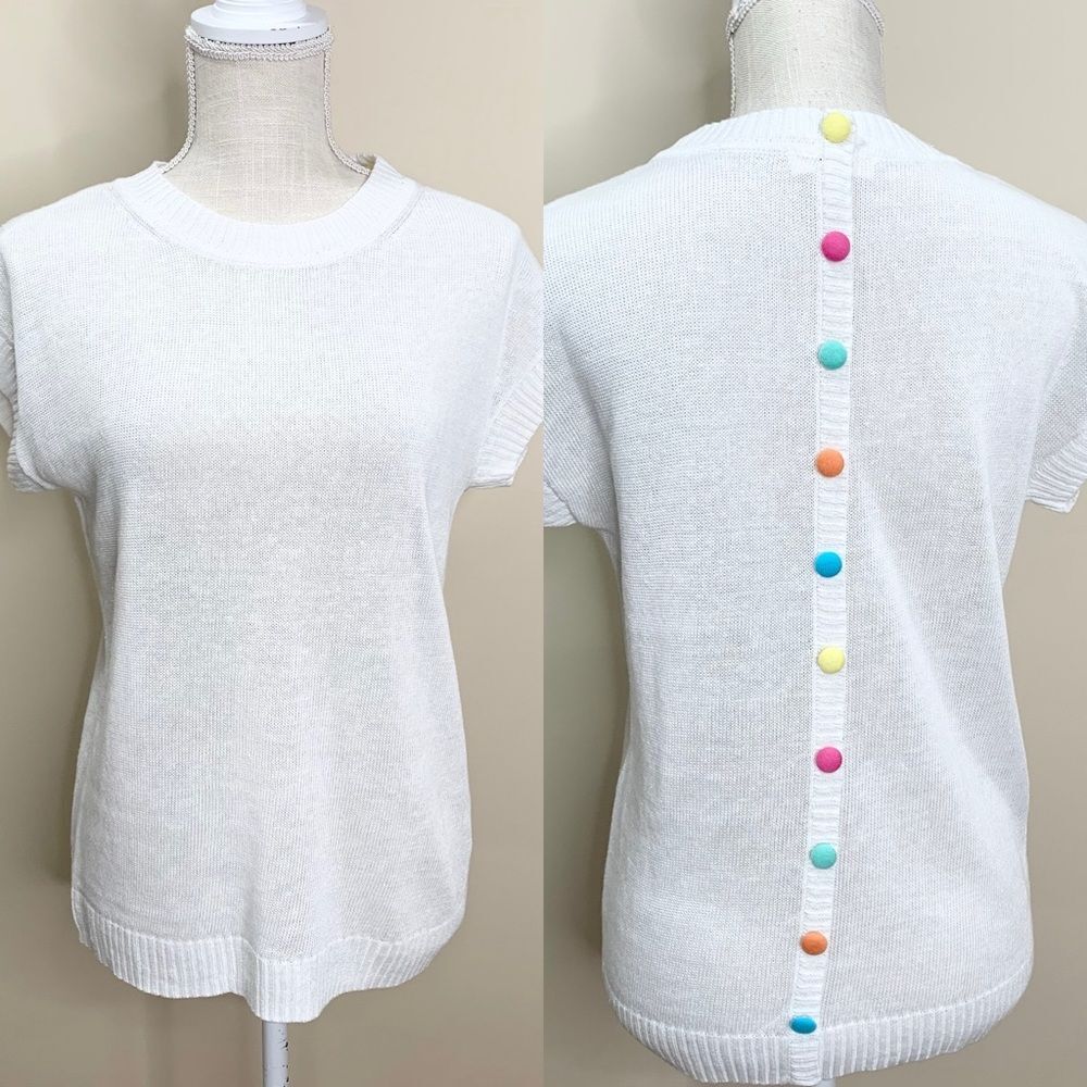 NWOT We by Living In Yellow Linen Button Back Short Sleeve Sweater Small